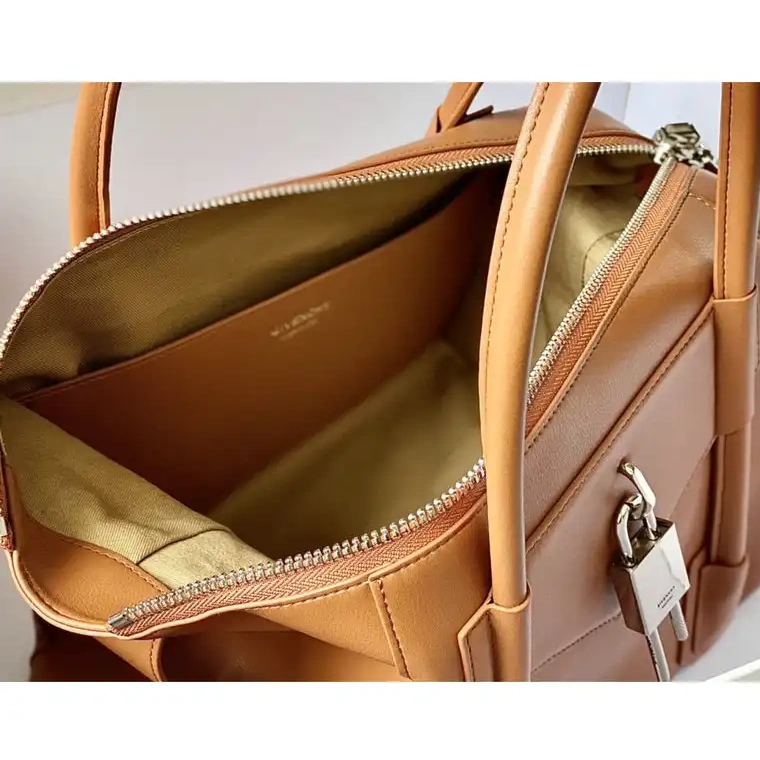 Fashionreps Givenchy 2203RF0017 Bag 0706